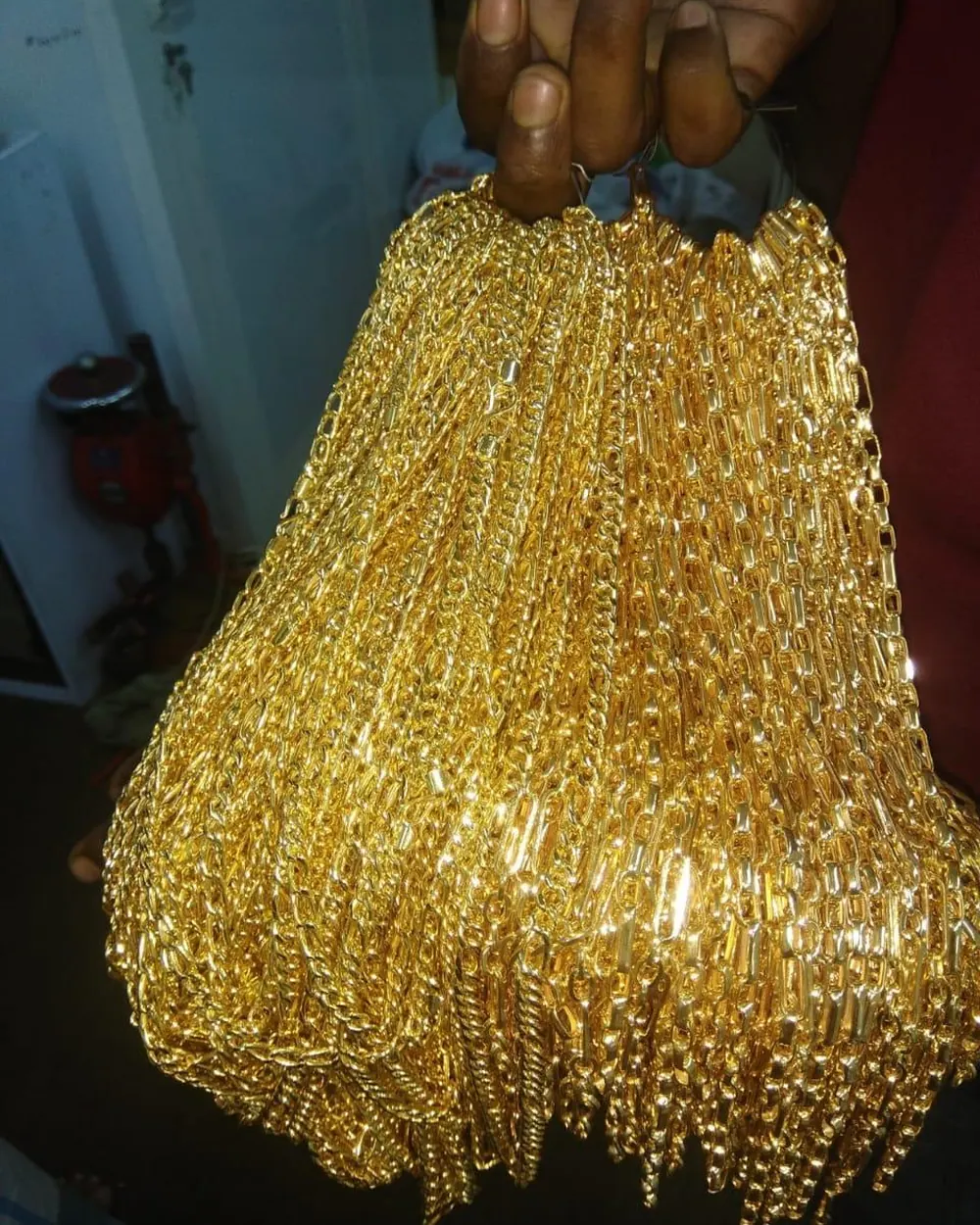 Gold chains prepared for jewellery business supply