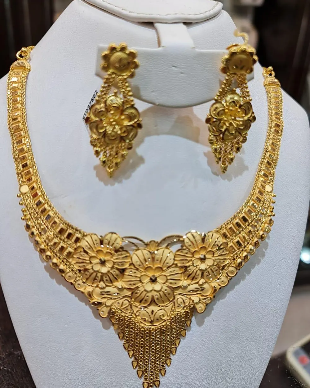 Finished gold ornament set for showroom display